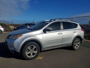 Toyota Rav4 XLE 2.5L 4 2015