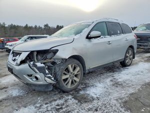Nissan Pathfinder S 3.5L 6 2013