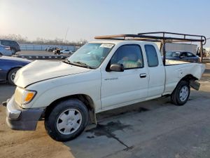 Toyota Tacoma XTRACAB 2.4L 4 1998