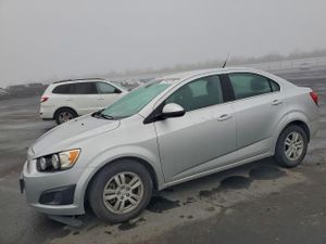 Chevrolet Aveo (Sonic) LT 1.8L 4 2014