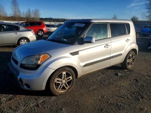 Kia Soul + 2.0L 4 2011