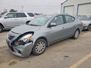 Nissan Versa S 1.6L 4 2012