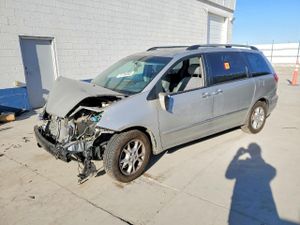 Toyota Sienna XLE 3.3L 6 2006