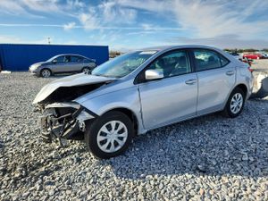 Toyota Corolla L 1.8L 4 2015