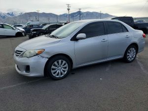 Toyota Corolla BASE 1.8L 4 2013
