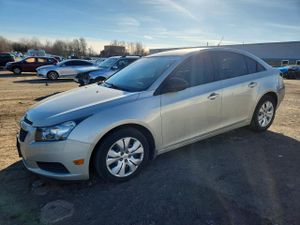 Chevrolet Cruze LS 1.8L 4 2014