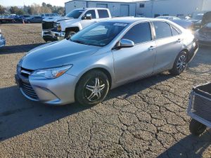 Toyota Camry LE 2.5L 4 2015