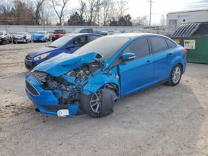 Ford Focus SE 2.0L 4 2016