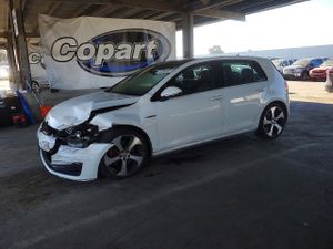 Volkswagen Golf 2 L 4 2015