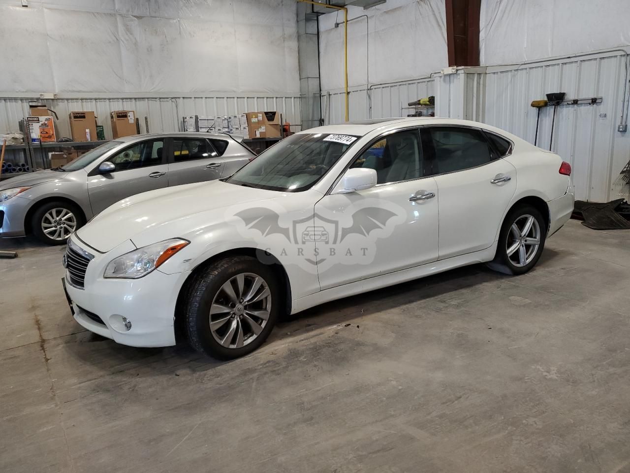 Infiniti M37 X 3.7L 6 2013