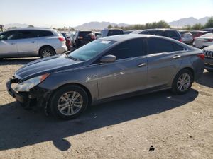 Hyundai Sonata GLS 2.4L 4 2013