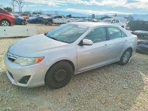 Toyota Camry BASE 2.5L 4 2012
