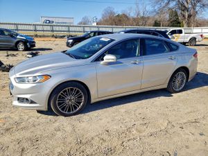 Ford Fusion SE 2.0L 4 2015