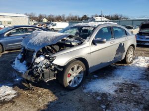 Chrysler 200 TOURING 2.4L 4 2013