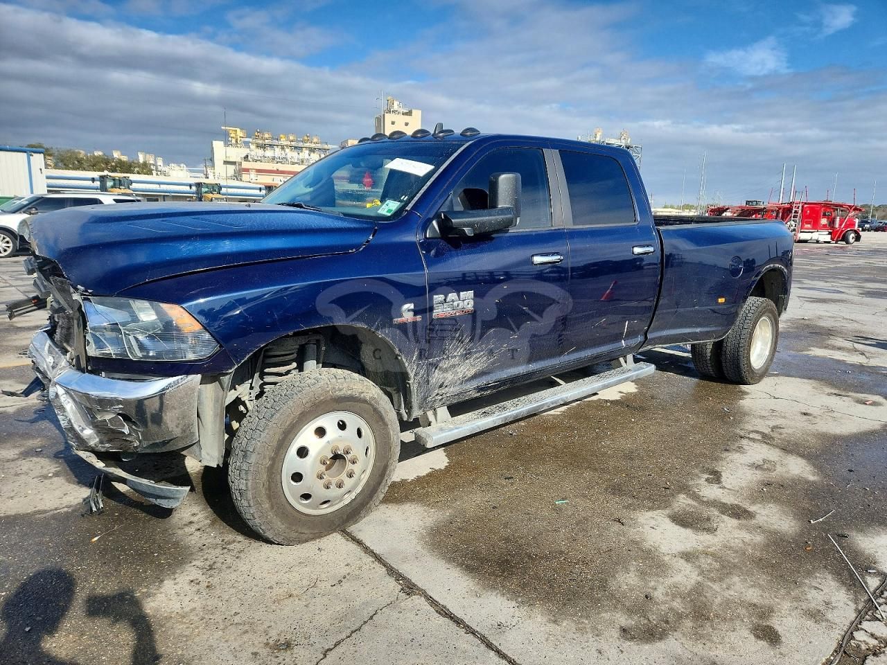 RAM 3500 SLT 6.7L 6 2015