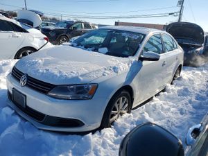 Volkswagen Jetta SE 2.5L 5 2013