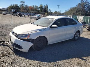 Volkswagen Jetta SE 2.5L 5 2013
