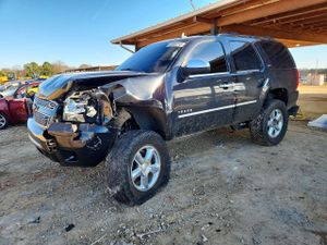 Chevrolet Tahoe C1500 LTZ 5.3L 8 2012