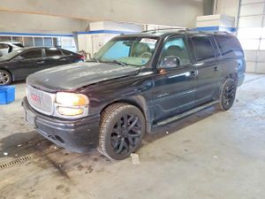 GMC Yukon DENALI 6.0L 8 2005