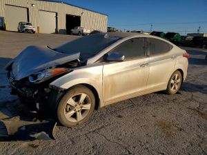 Hyundai Elantra GLS 1.8L 4 2013