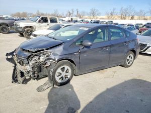 Toyota Prius 1.8L 4 2015