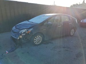 Toyota Prius 1.8L 4 2014