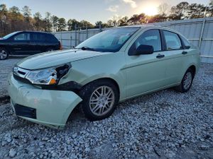 Ford Focus SE 2.0L 4 2010