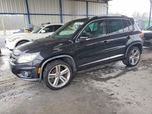 Volkswagen Tiguan S 2.0L 4 2014