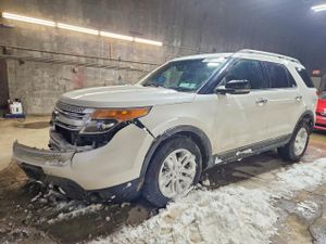 Ford Explorer XLT 3.5L 6 2012