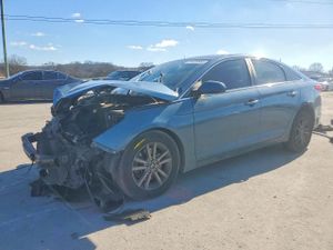 Hyundai Sonata SE 2.4L 4 2015