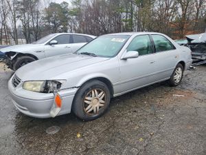 Toyota Camry CE 2.2L 4 2001