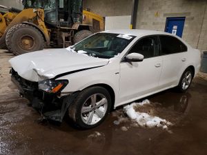 Volkswagen Passat S 1.8L 4 2015