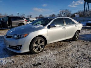 Toyota Camry SE 3.5L 6 2013