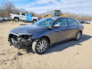 Toyota Camry SE 3.5L 6 2011
