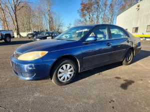 Toyota Camry LE 2.4L 4 2005
