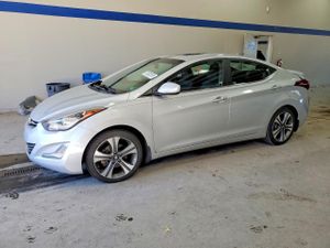 Hyundai Elantra SE 2.0L 4 2015