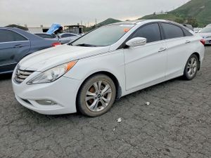 Hyundai Sonata SE 2.4L 4 2013