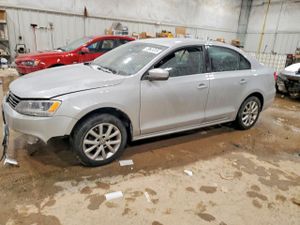 Volkswagen Jetta SE 1.8L 4 2014
