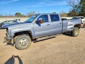 Chevrolet Silverado 1500 K3500 LTZ 6.6L 8 2015