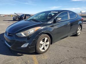 Hyundai Elantra GLS 1.8L 4 2013