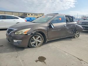 Nissan Altima 2.5L 4 2015