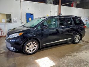Toyota Sienna XLE 3.5L 6 2015