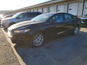 Ford Fusion SE 2.5L 4 2013