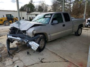 Chevrolet Silverado 1500 C1500 4.8L 8 2005