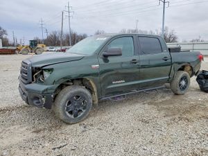 Toyota Tundra CREWMAX SR5 5.7L 8 2011