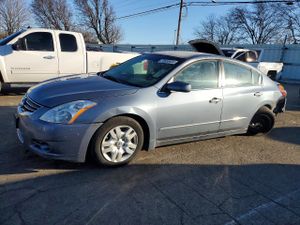 Nissan Altima BASE 2.5L 4 2012