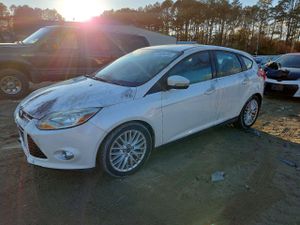 Ford Focus SEL 2.0L 4 2012