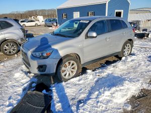 Mitsubishi Outlander ES 2.4L 4 2015