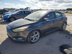 Ford Focus TITANIUM 2.0L 4 2015