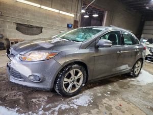 Ford Focus SE 2.0L 4 2014